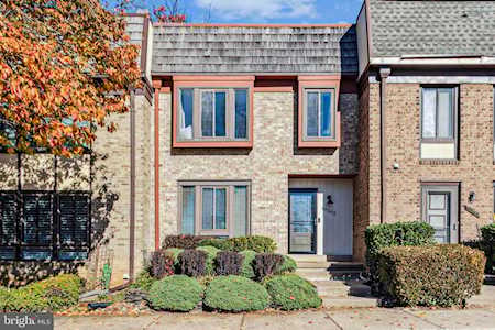 10262 Cherry Walk Ct Oakton, VA 22124