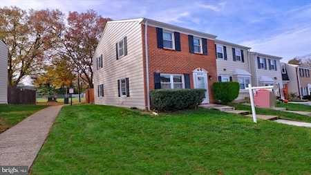 6428 Lamplighter Ridge Glen Burnie, MD 21061