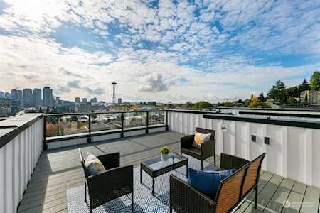 1013 C 6th Ave N Seattle, WA 98109