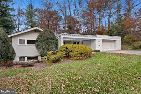 6609 Melody Ln Bethesda, MD 20817