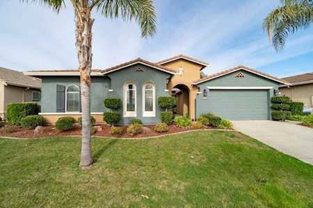 5693 Northborough Drive Sacramento, CA 95835