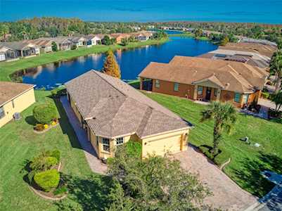 793 Grand Canal Dr Kissimmee, FL 34759