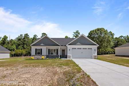 3028 Marion Heights Dr Kinston, NC 28504