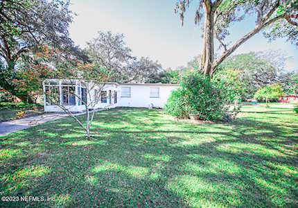 11320 Bruce DR Jacksonville, FL 32218