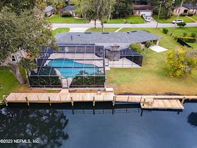 11338 Beacon DR Jacksonville, FL 32225