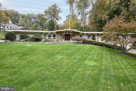 7220 Selkirk Dr Bethesda, MD 20817