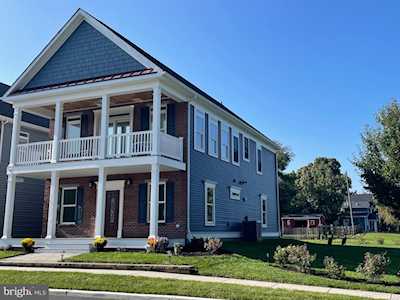 609 Front St Delaware City, DE 19706
