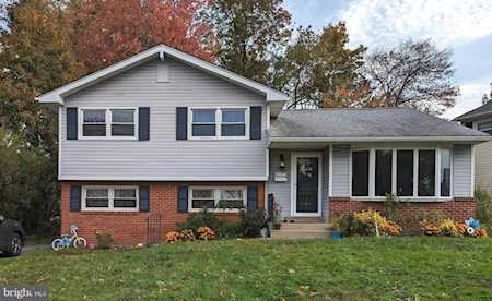 205 S Avon Dr Claymont, DE 19703