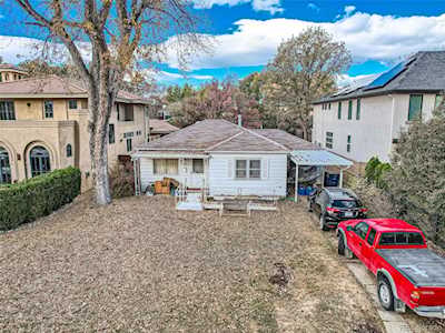 2615 S Saint Paul St Denver, CO 80210