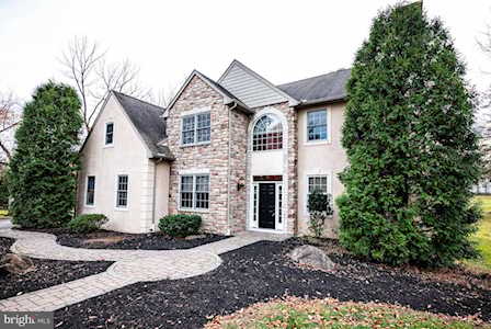 53 Sugar Maple Dr Newtown Square, PA 19073