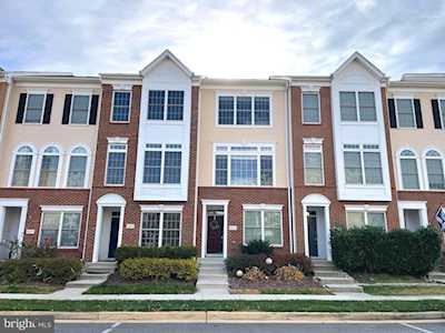 42633 Homefront Terrace Chantilly, VA 20152