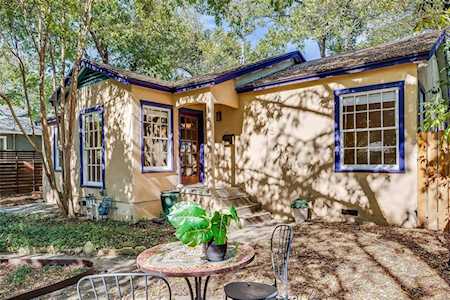 1510 Alguno RD Austin, TX 78757