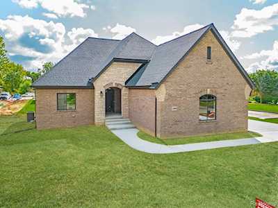 14926 24 Mile Rd Shelby Twp, MI 48315