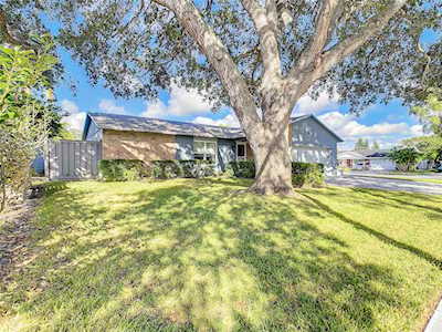 1796 Ranchwood Dr S Dunedin, FL 34698