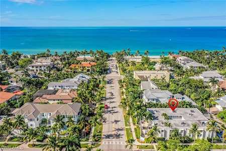 175 S 5th Ave #6 Naples, FL 34102