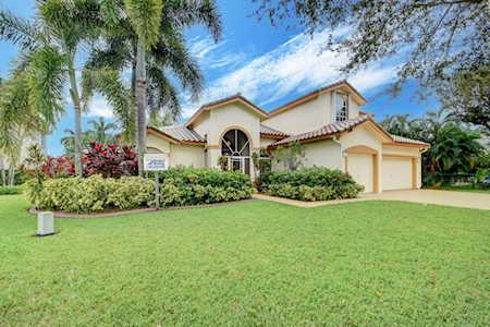 11218 Edgewater Circle Wellington, FL 33414