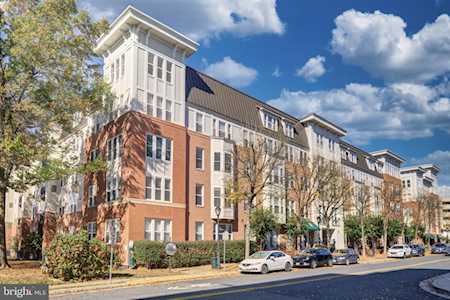 2665 Prosperity Ave #211 Fairfax, VA 22031