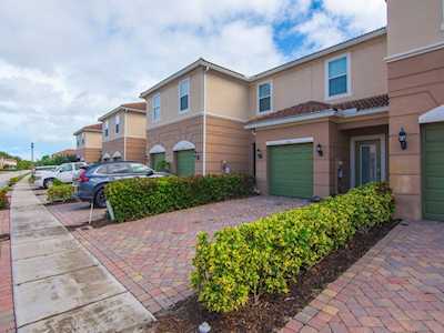 1070 Normandie Way Vero Beach, FL 32960