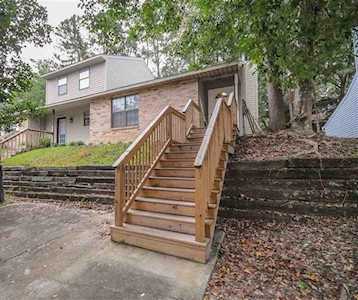 2428 Talco Hills Dr Tallahassee, FL 32303