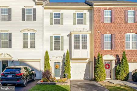 767 Cherry Bark Ln Baltimore, MD 21225