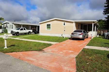 10557 S 228th Ln Boca Raton, FL 33428