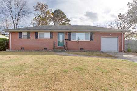 5041 Haygood Rd Virginia Beach, VA 23455