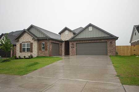 5207 SW Firethorn Ln Bentonville, AR 72713