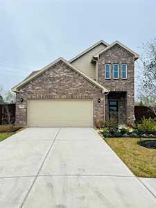 7702 Beaufort Ln Baytown, TX 77523