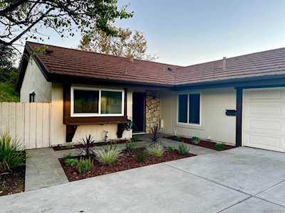 1614 Calle Del Arroyo San Marcos, CA 92078
