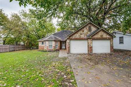 216 Clara Avenue McKinney, TX 75069