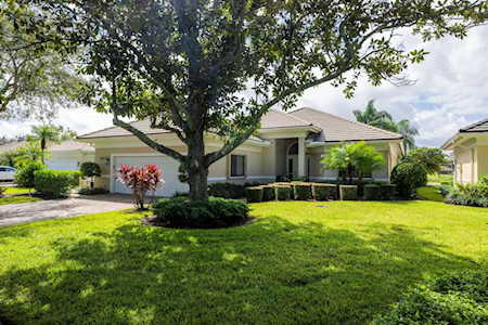 6840 SE Pacific Drive Stuart, FL 34997