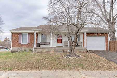 5301 Chasewood Pl Louisville, KY 40229