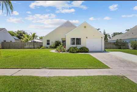 87 Cedar Lane Boynton Beach, FL 33436