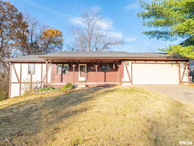 5937 W Ridgecrest Dr Peoria, IL 61615