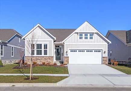 6165 E Windcliff Drive Grove City, OH 43123