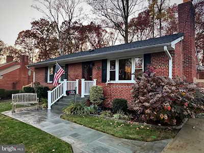 7629 Mendota Place Springfield, VA 22150