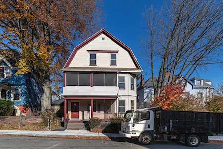 43 Evergreen Ave Somerville, MA 02145