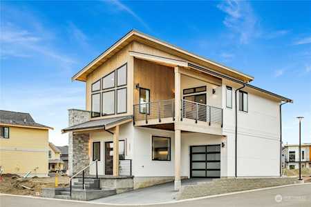 222 Skipping Stone Loop Lynden, WA 98264