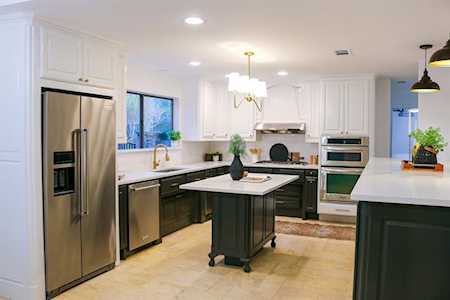 2706 Shavano Court Arlington, TX 76006