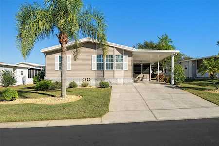 37637 Neukom Ave Zephyrhills, FL 33541