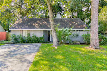 1107 Astor Drive Mount Pleasant, SC 29464
