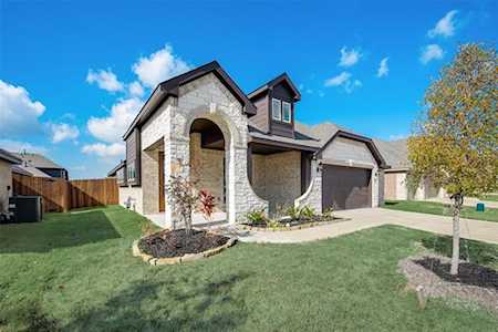 1963 Silverleaf Drive Glenn Heights, TX 75154