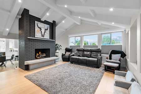 1325 53A Street Tsawwassen, BC V4M 3E8