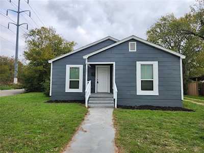 1001 S Haynes Avenue Fort Worth, TX 76105