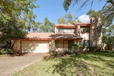 6804 Vallecito DR Austin, TX 78759