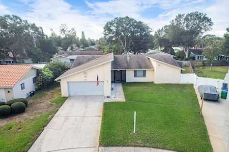 11876 Marla Ln Seminole, FL 33772