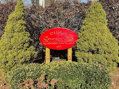 27 Country Club Ln #B Milford, MA 01757