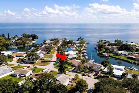 4300 Beach Dr SE St. Petersburg, FL 33705