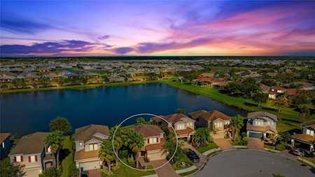 8478 Nandina Dr Sarasota, FL 34240