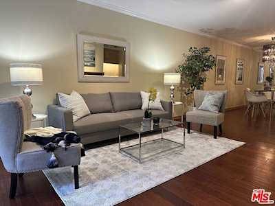 1745 Camino Palmero St #104 Los Angeles, CA 90046